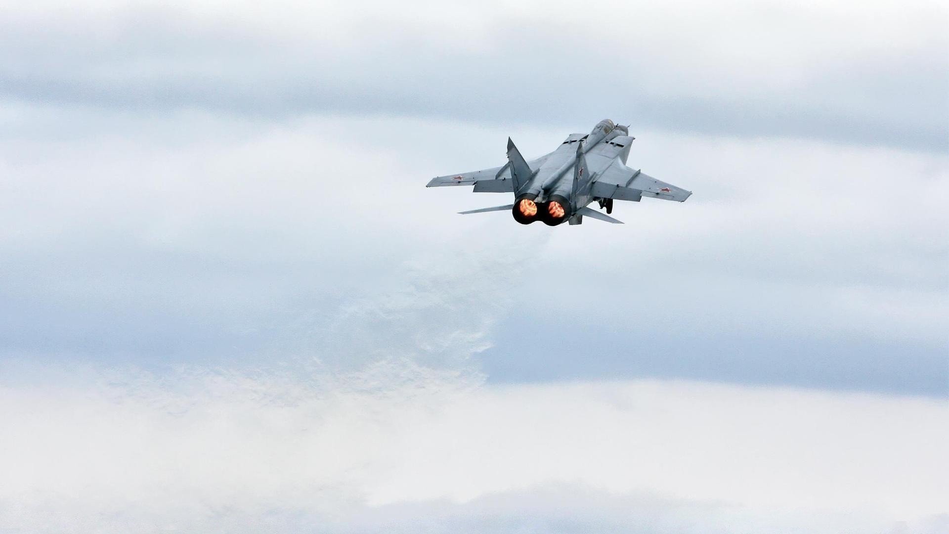 _零重力运动体验：在太空中漂浮的快感_，零重力太空使命纪录片