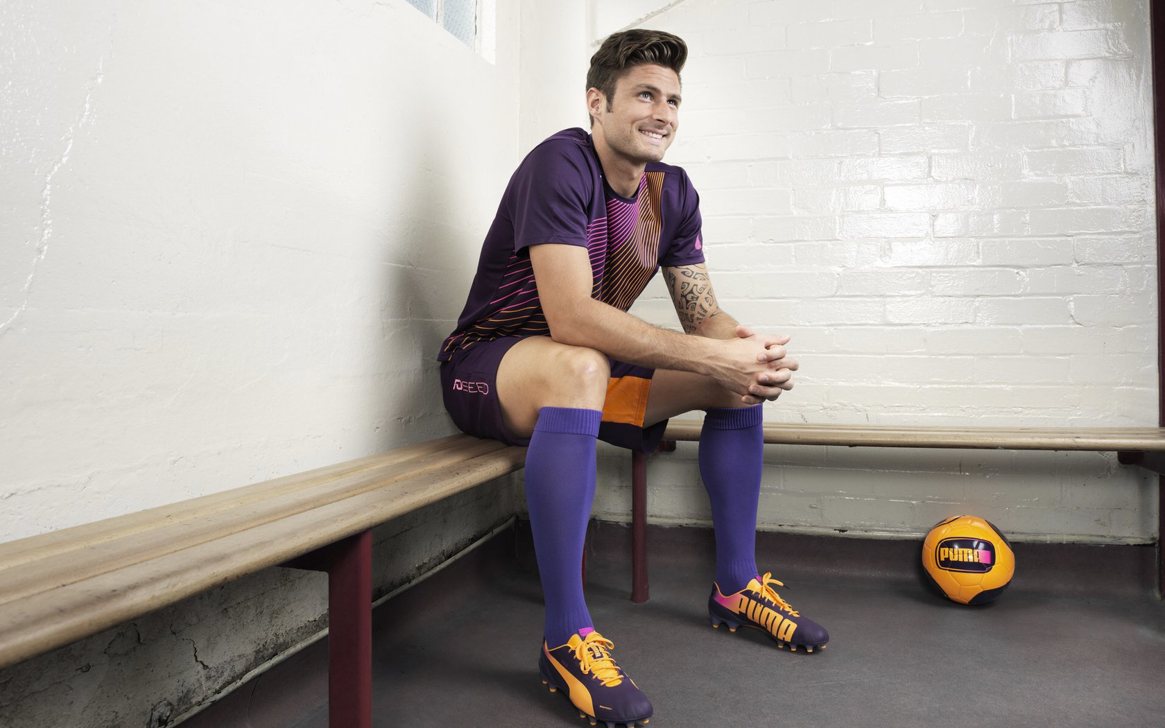 瓦伦西亚客场力克强敌,赢得掌声,瓦伦西亚首发