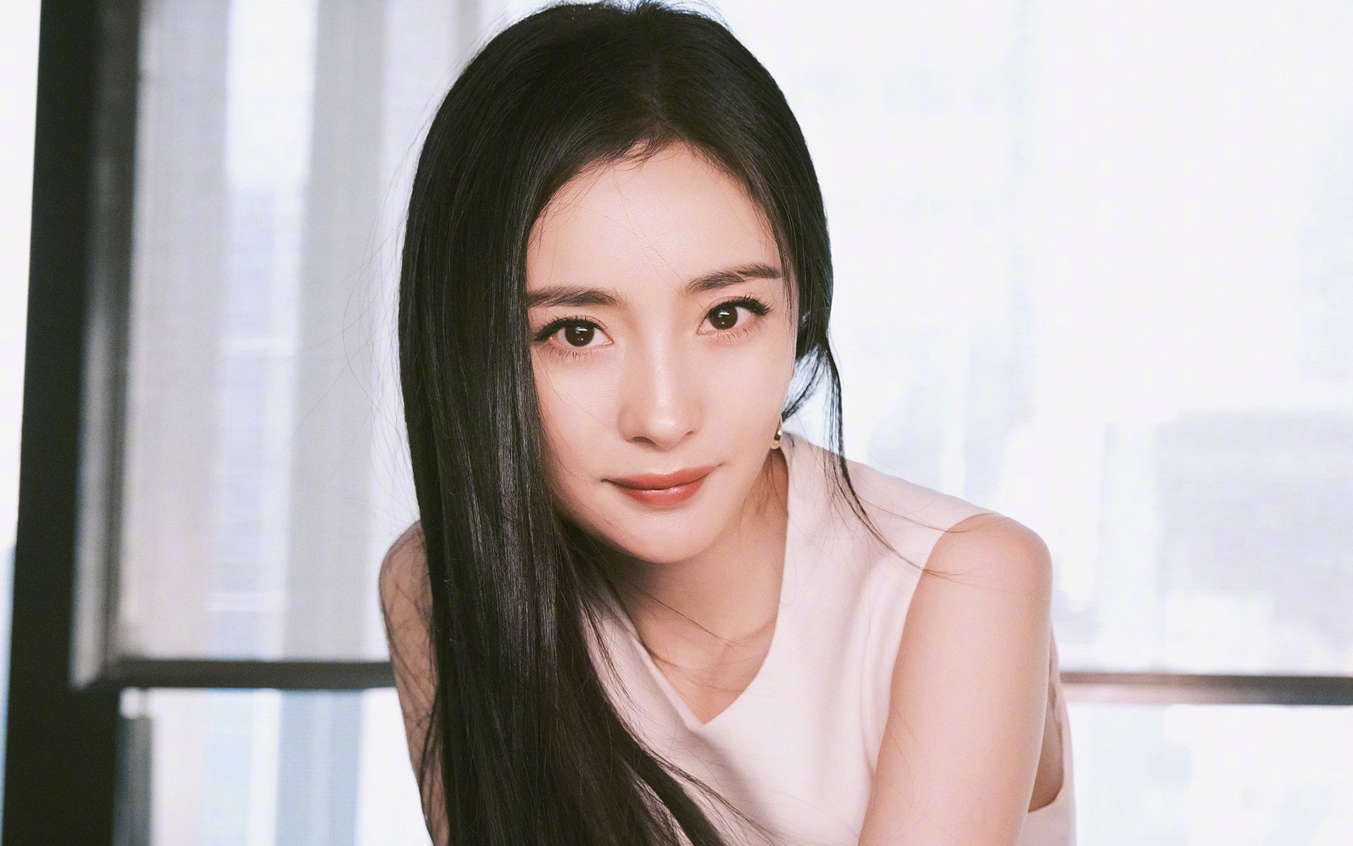 奥尔韦拉展现强大心理素质与韧性，奥尔韦伯