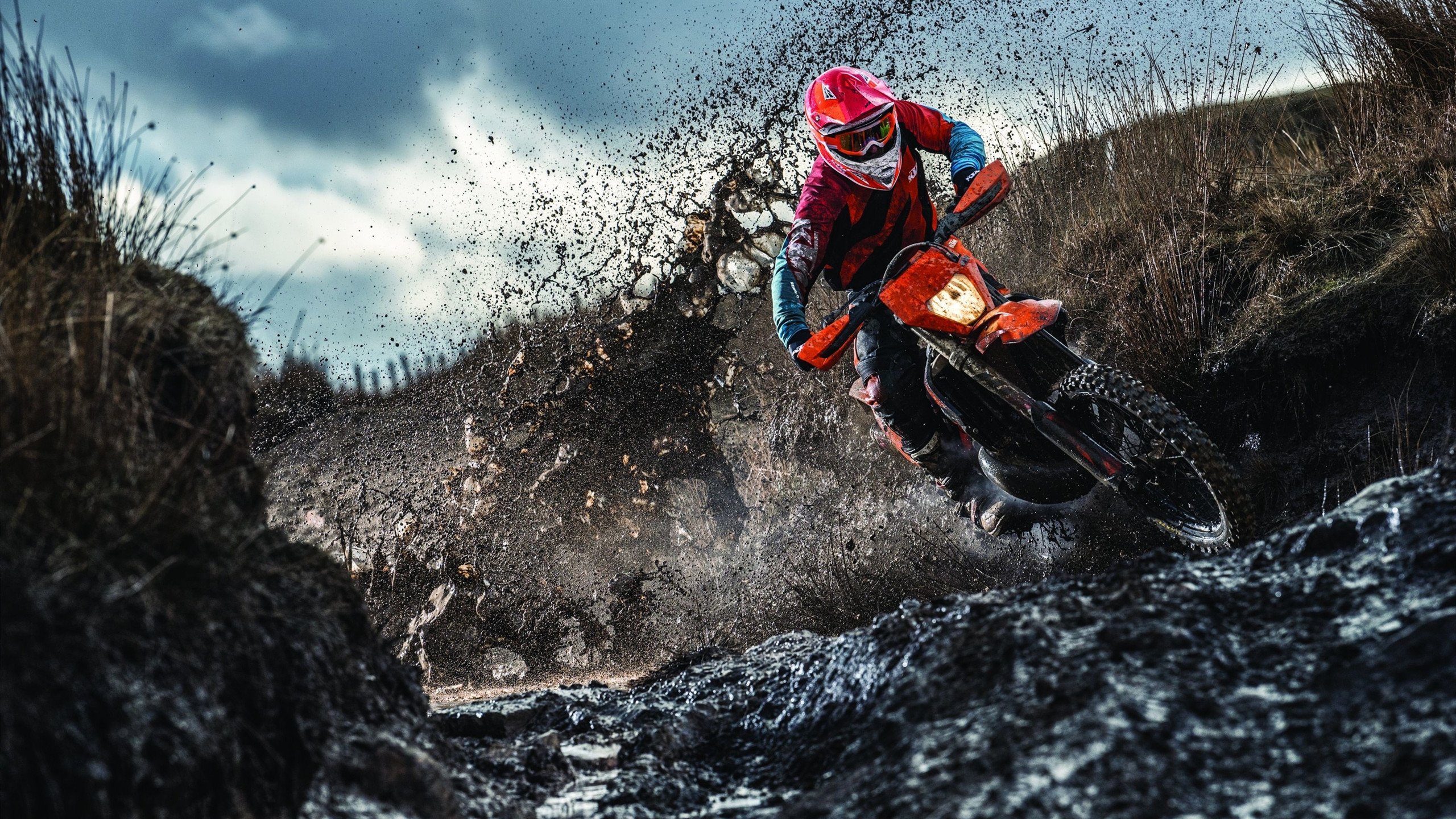 快船封闭战术会议持续两个小时讨论细节极多,快船休赛期